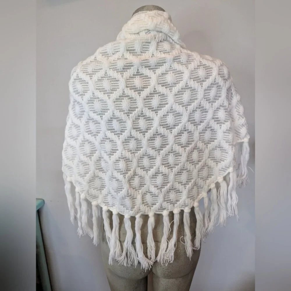 Vintage 60s Mid Century Bohemian White Fringe Shawl Made In Japan